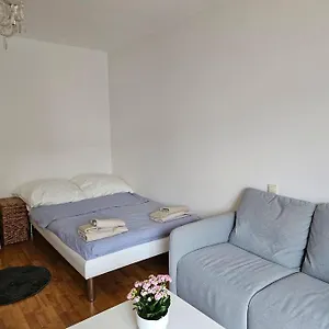 https://sehr-se-wohnung-altstadt-nah.nuremberg-hotels.org